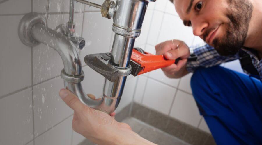 Local tankless water heater installation in Truman, MN